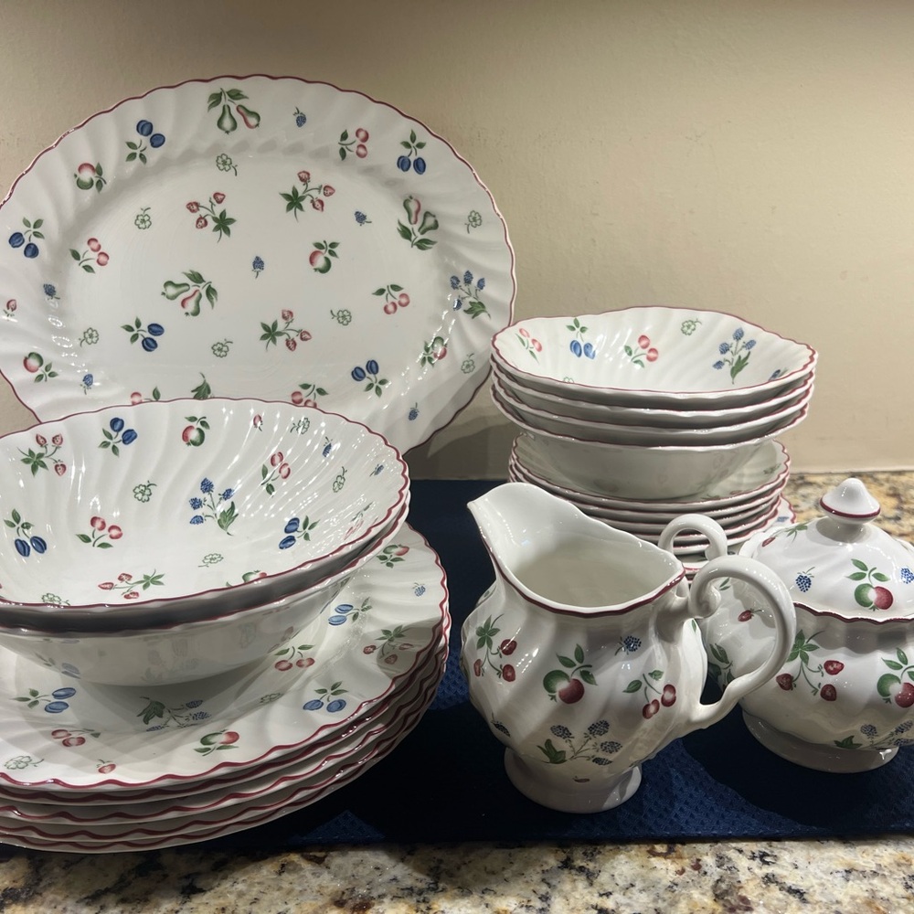 Johnson Brothers Sweetbriar Dinnerware Set